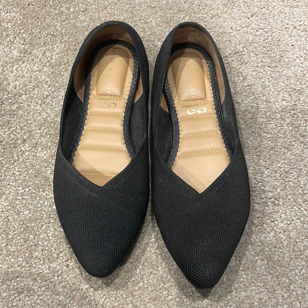 Kelly & Katie Black Jayde Pointed Toe Fabric Flats